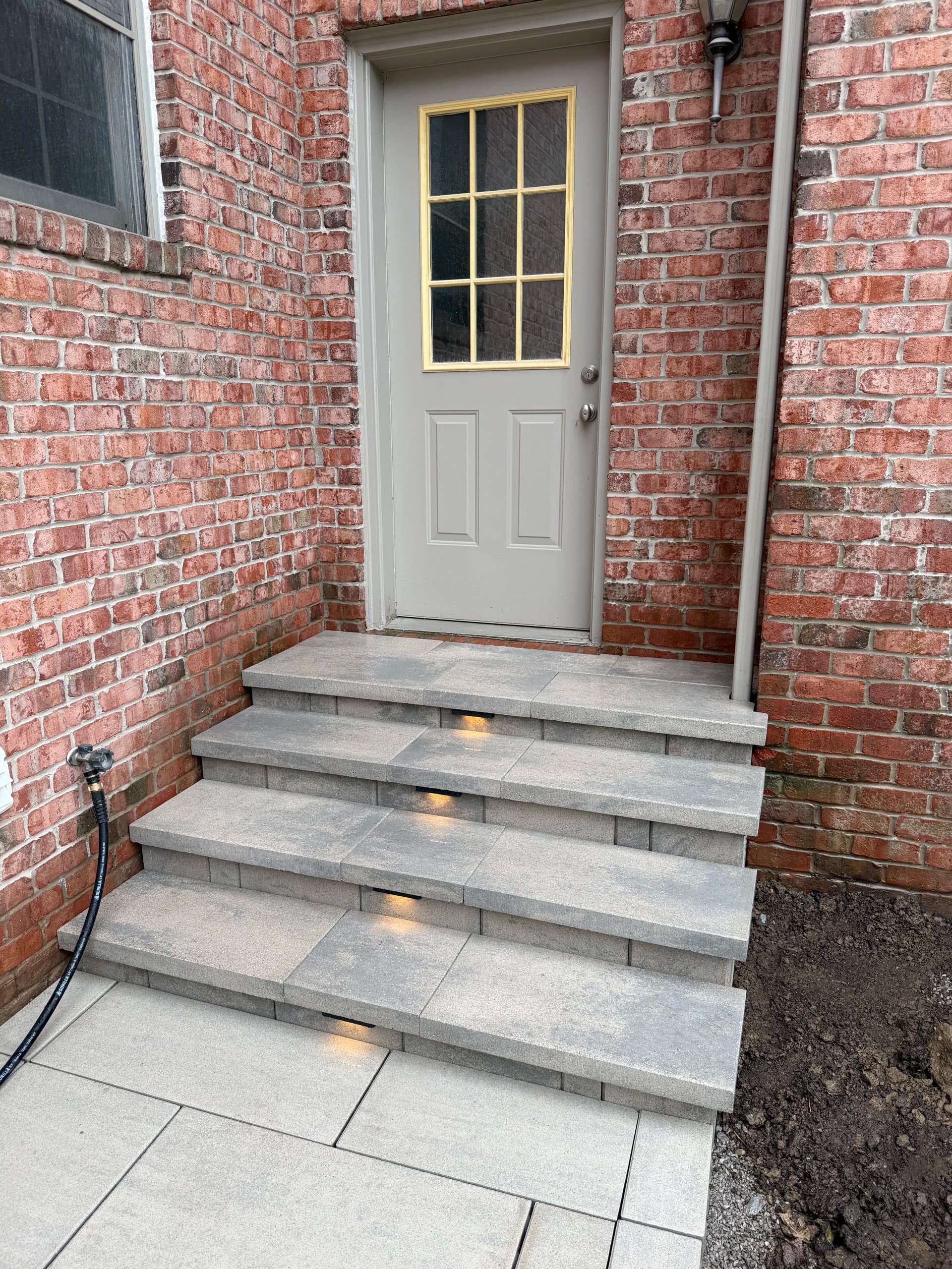 Gallery photos for Techo-Bloc Patio Steps Built to Impress Day and Night: Image #1